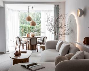Sala d'estar de Finca rústica en venda en Marbella amb Terrassa