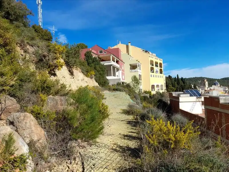 Terrenys i solars en venda a Sueras / Suera