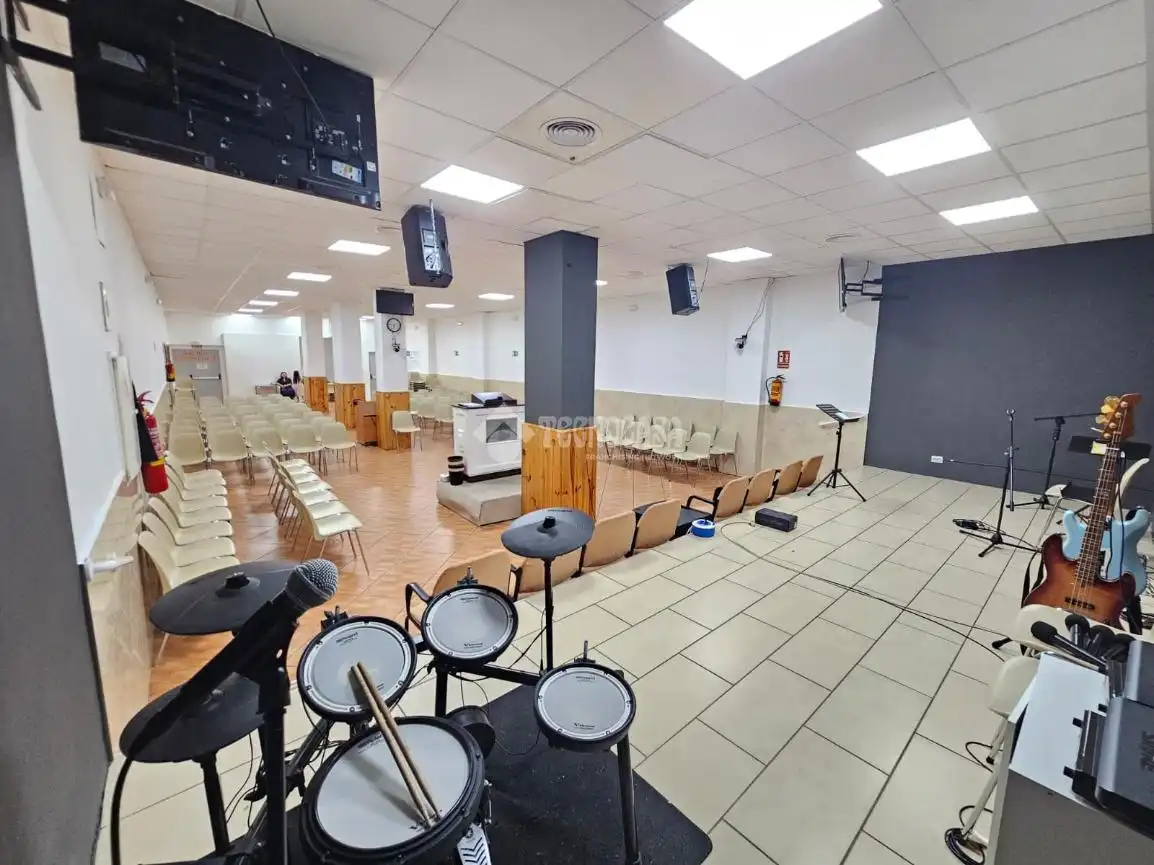 Local en venta en Carabanchel