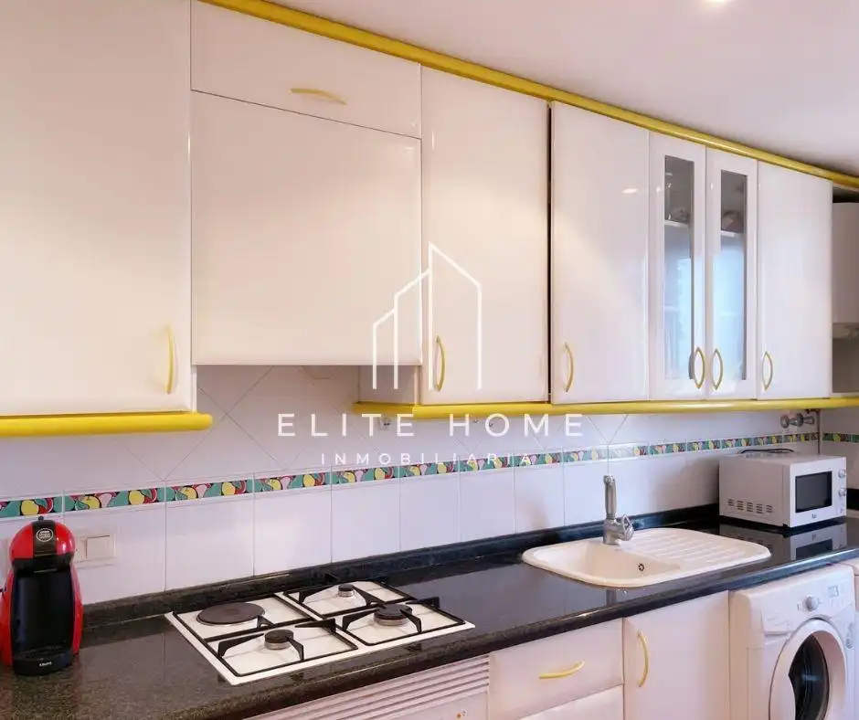 Cuina de Apartament de lloguer en Castellón de la Plana / Castelló de la Plana amb Aire condicionat, Calefacció i Jardí privat