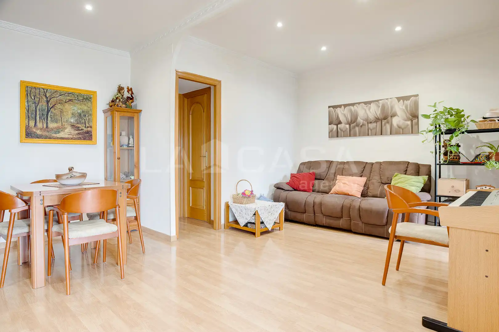 Sala de estar de Piso en venta en L'Hospitalet de Llobregat con Balcón