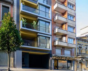 Vista exterior de Apartament en venda en Oviedo  amb Aire condicionat, Calefacció i Parquet