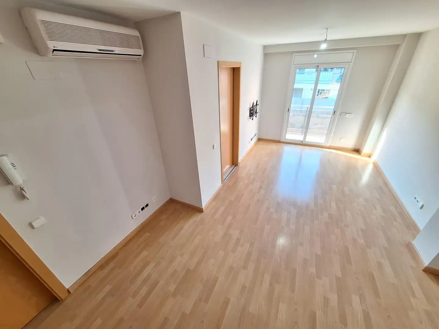 Sala d'estar de Dúplex en venda en Òdena amb Aire condicionat i Balcó
