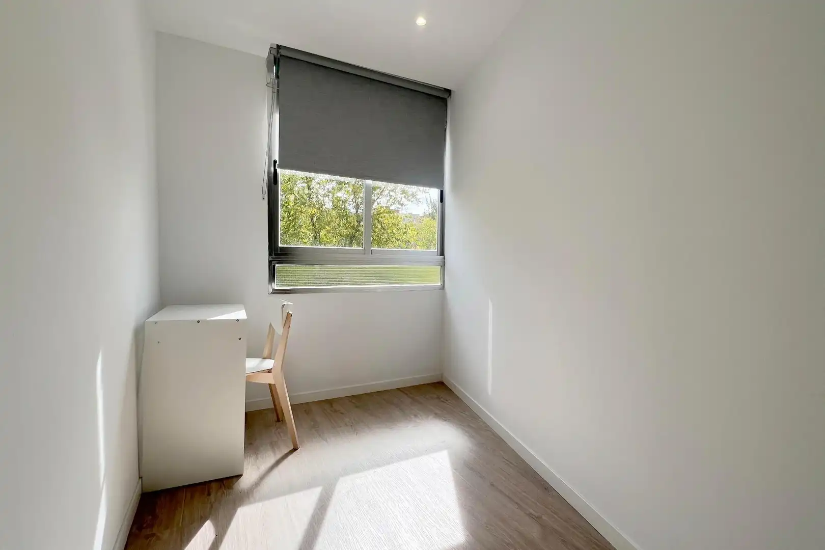 Room in Calle MANUEL DE FALLA, Norte - Universidad