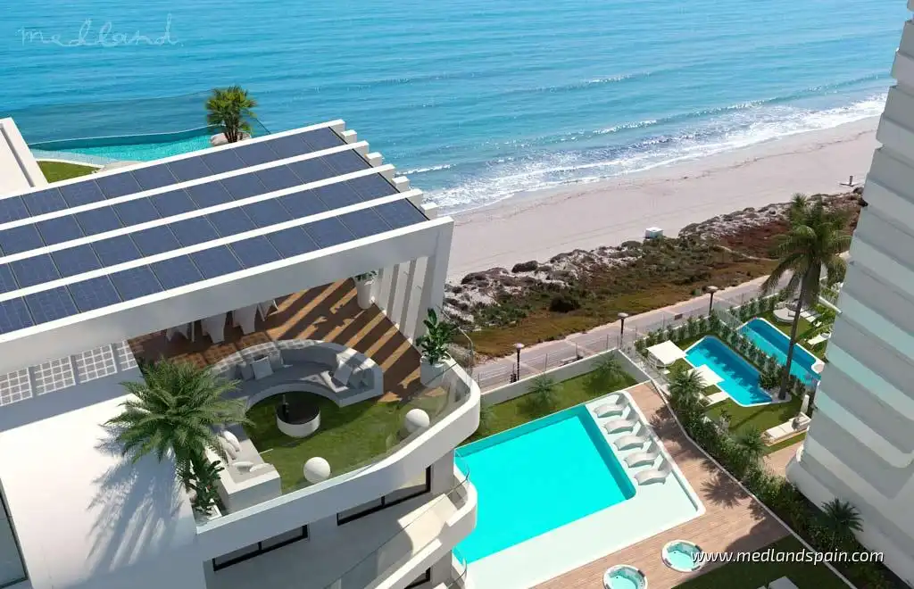 Piscina de Apartament en venda en La Manga del Mar Menor amb Aire condicionat, Calefacció i Terrassa