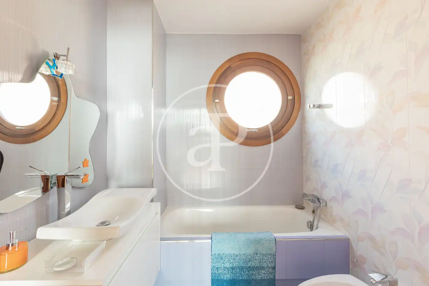 Baño de Casa o chalet en venta en Madrid con Aire acondicionado, Calefacción y Jardín privado