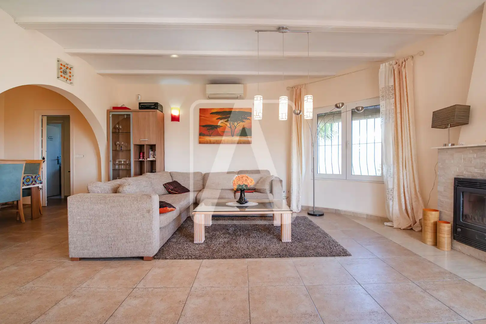 Sala d'estar de Casa o xalet en venda en Moraira amb Aire condicionat, Jardí privat i Terrassa