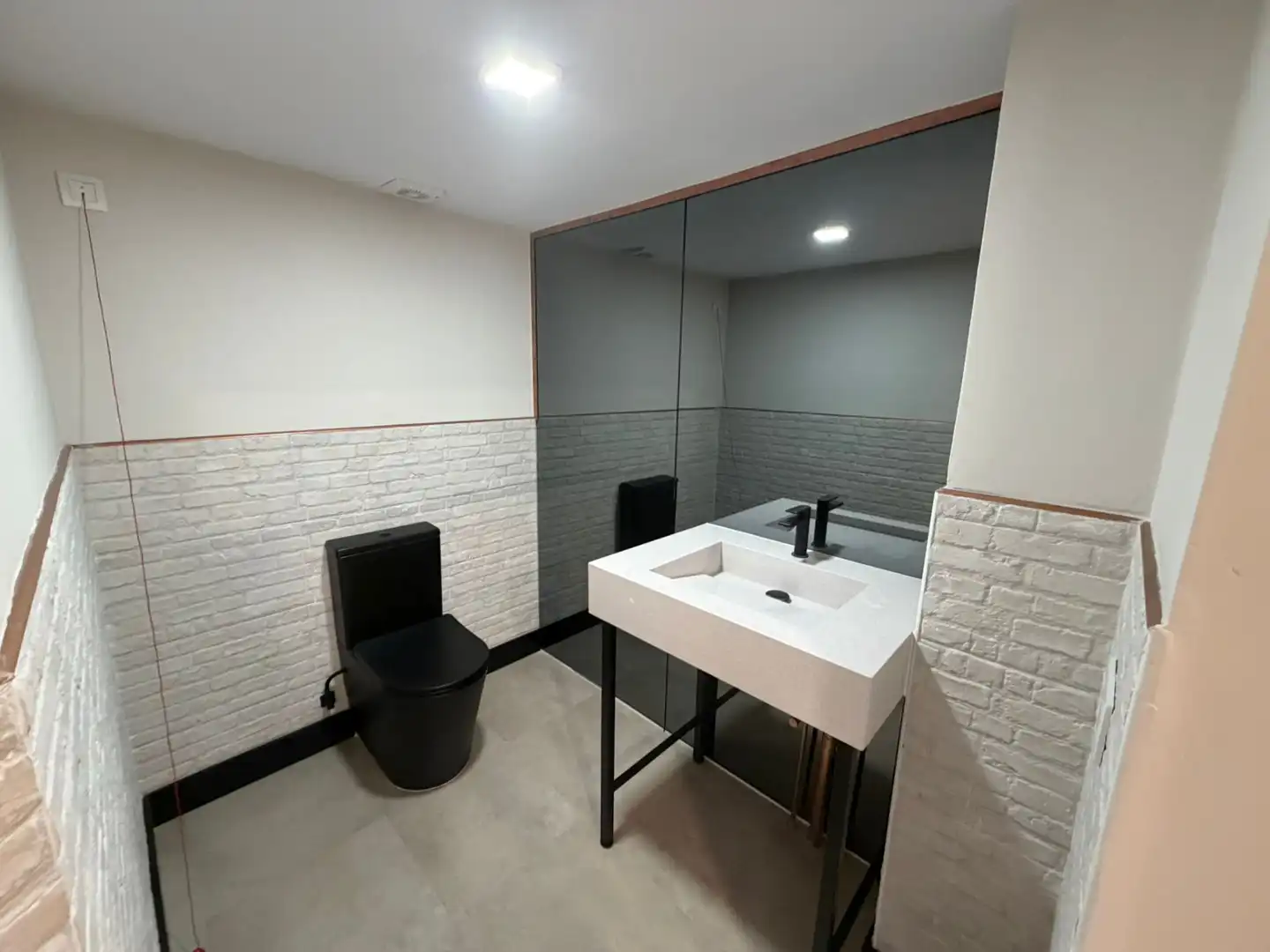 Baño de Local de alquiler en San Cristóbal de la Laguna
