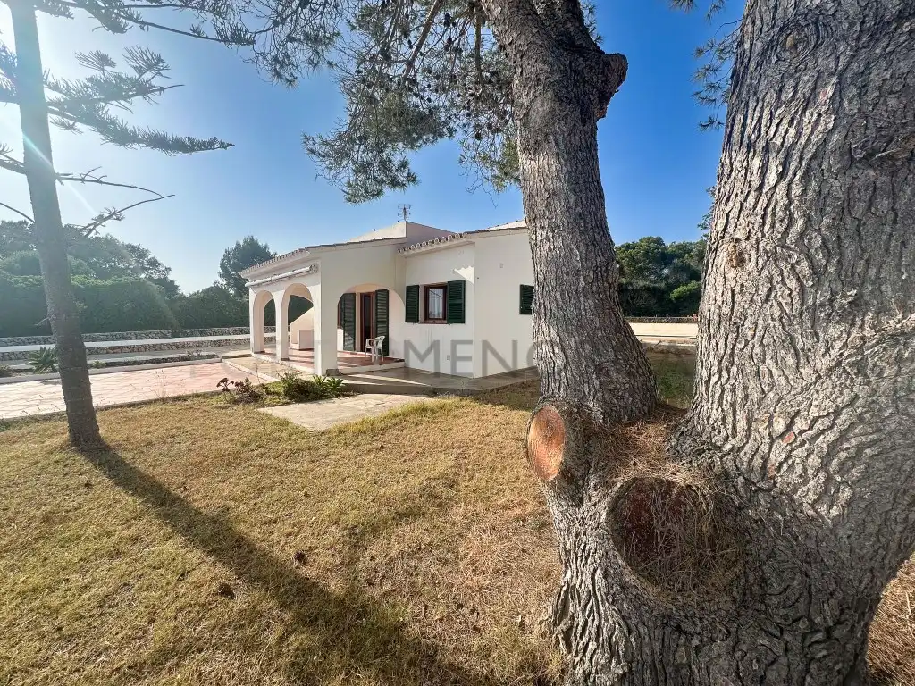 Vista exterior de Casa o xalet en venda en Maó - Mahón amb Piscina