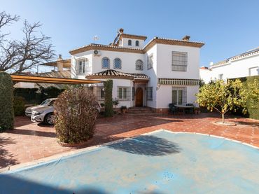 Villa con balcone in vendita a Calle El Guerra