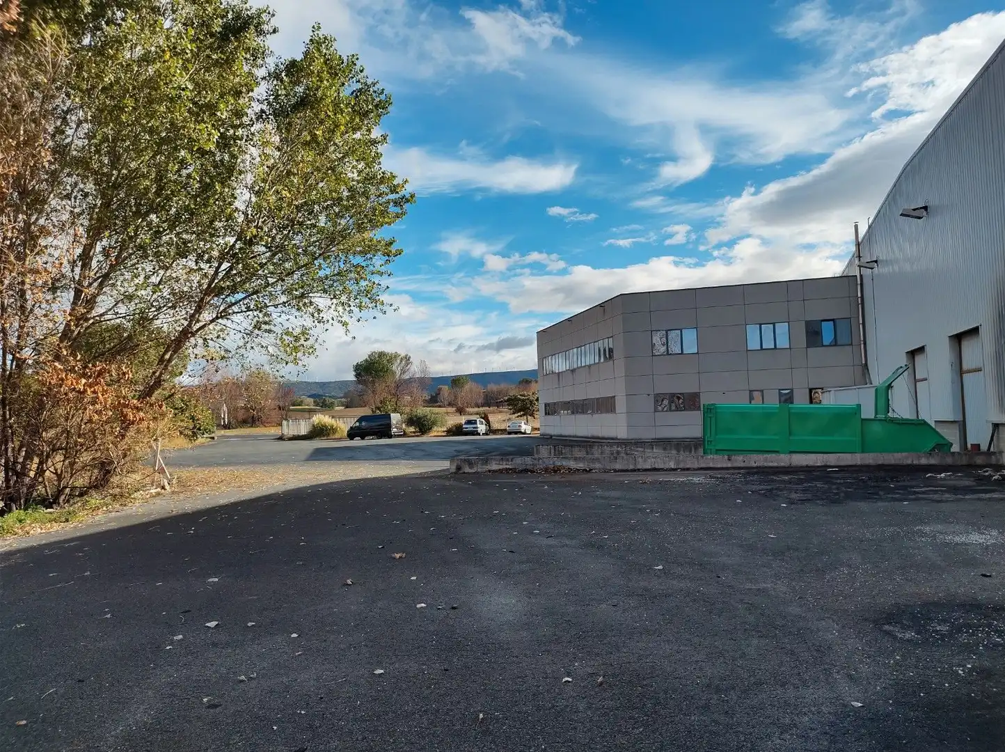 Vista exterior de Local en venta en Obanos