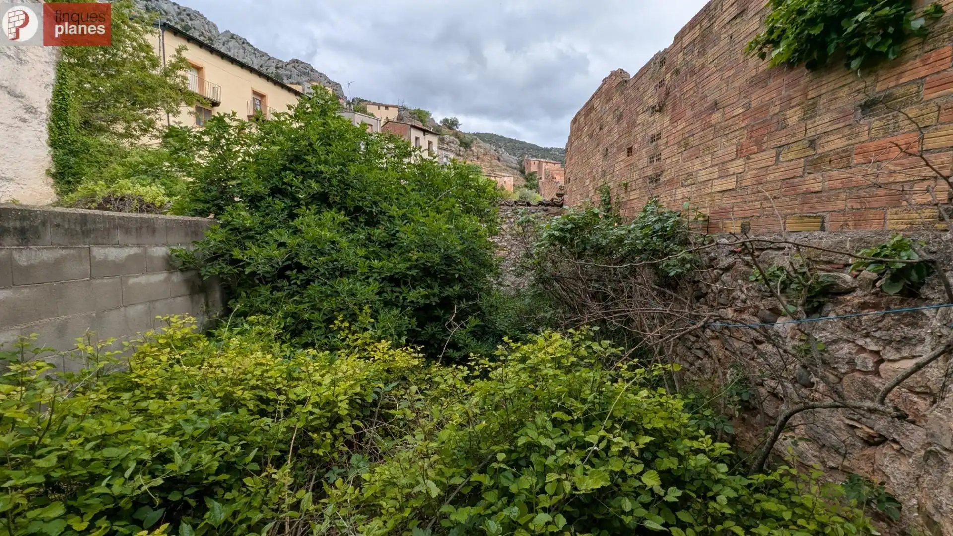 Garden of Houses for sale in Coll de Nargó  with Private garden