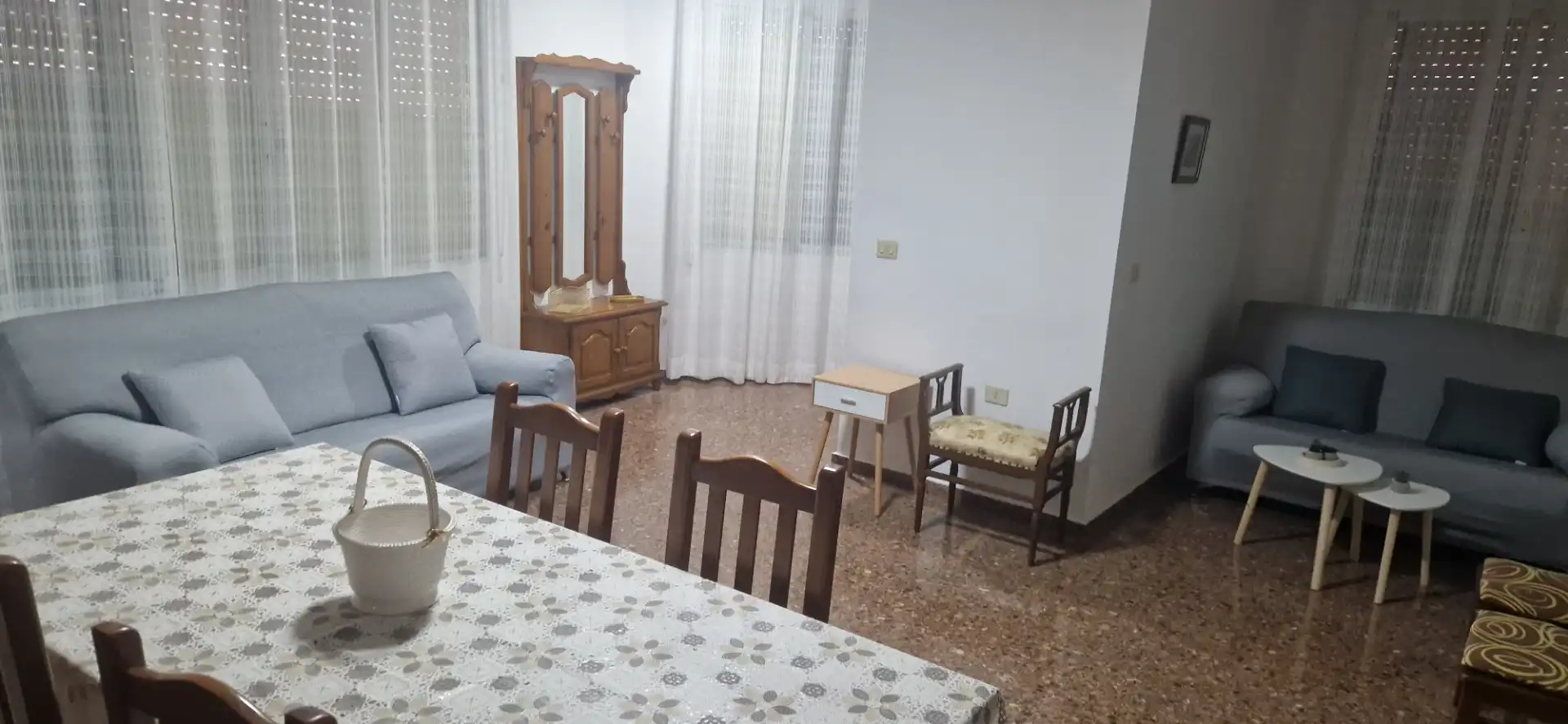 Sala d'estar de Pis de lloguer en Sueca amb Calefacció, Moblat i Forn