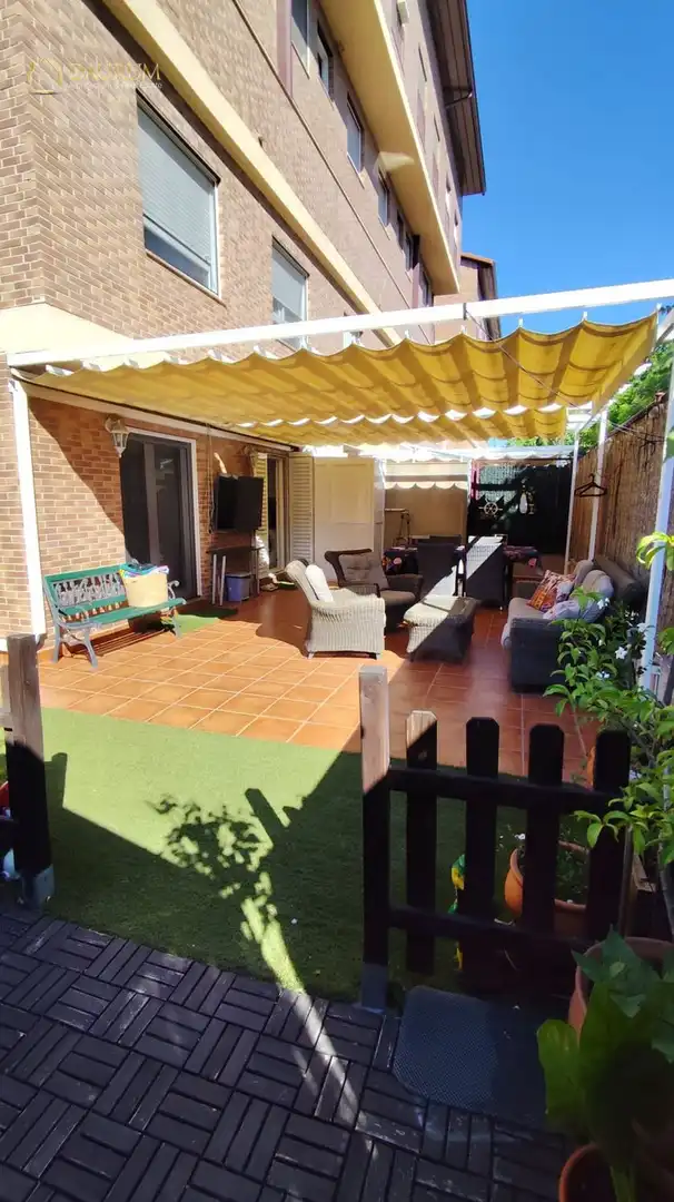 Terraza de Dúplex en venta en Alcorcón con Aire acondicionado, Calefacción y Jardín privado