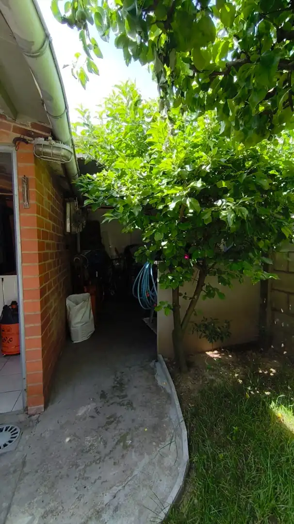 Einfamilien-Reihenhaus zum Verkauf in El Burgo Ranero  mit Heizung, Privatgarten und Parkett