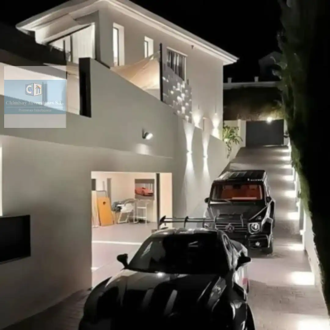 Aparcament de Residencial en venda en Los Realejos