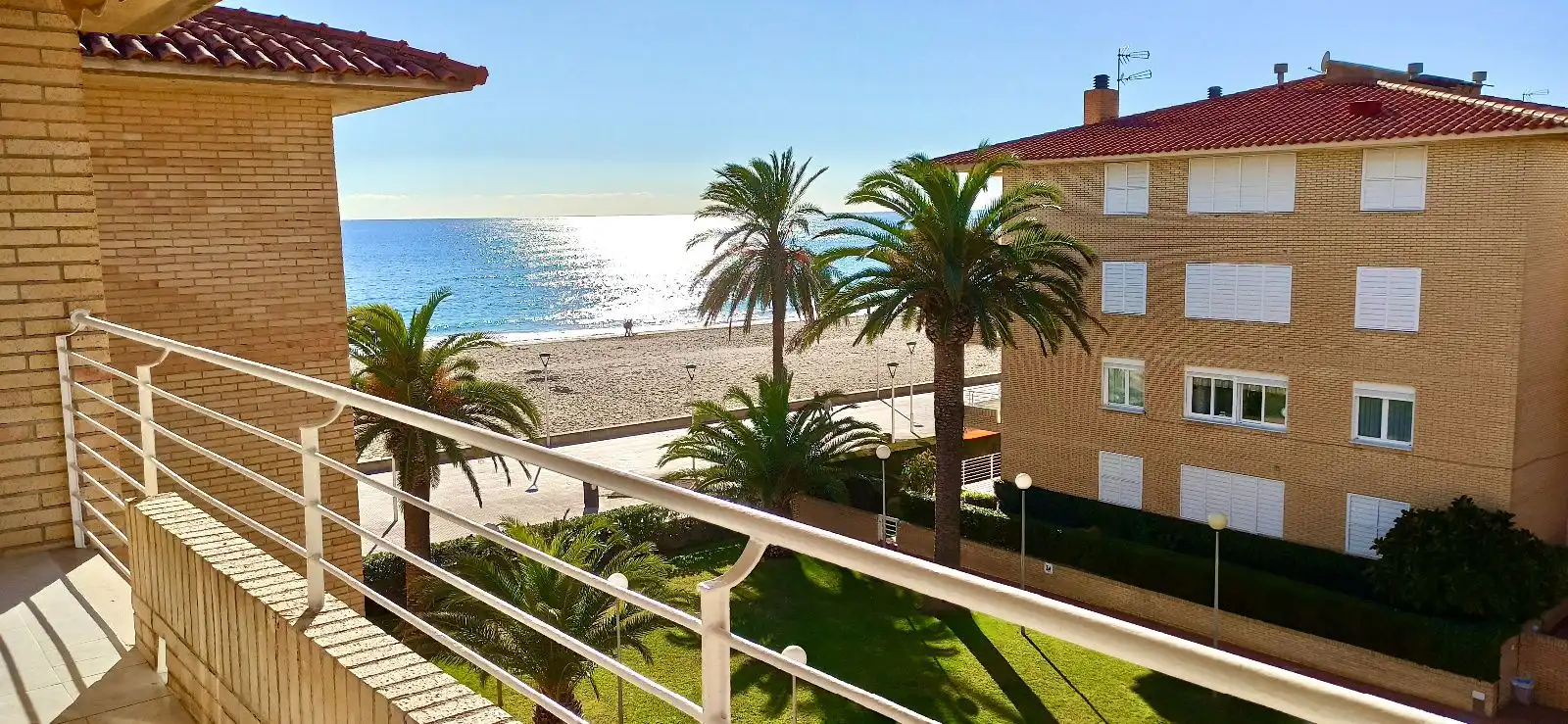 Exterior view of Flat for sale in El Vendrell  with Air Conditioner, Heating and Terrace
