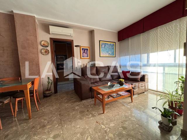 Piso en Venta en La Verneda i la Pau