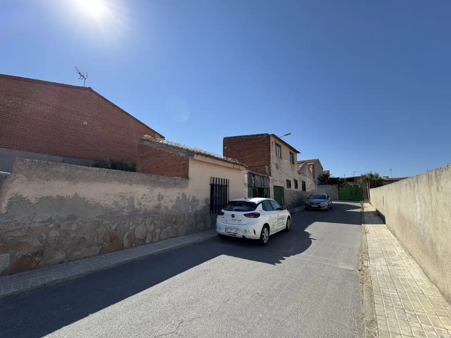 Exterior view of Houses for sale in La Puebla de Montalbán  with Heating
