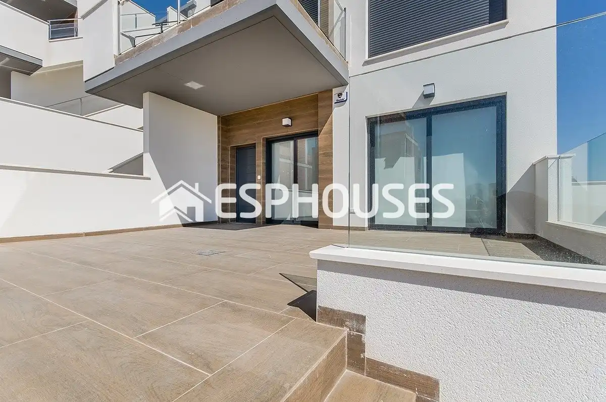 Bungalow amb terrassa en venda a San Miguel de Salinas, imagen 3