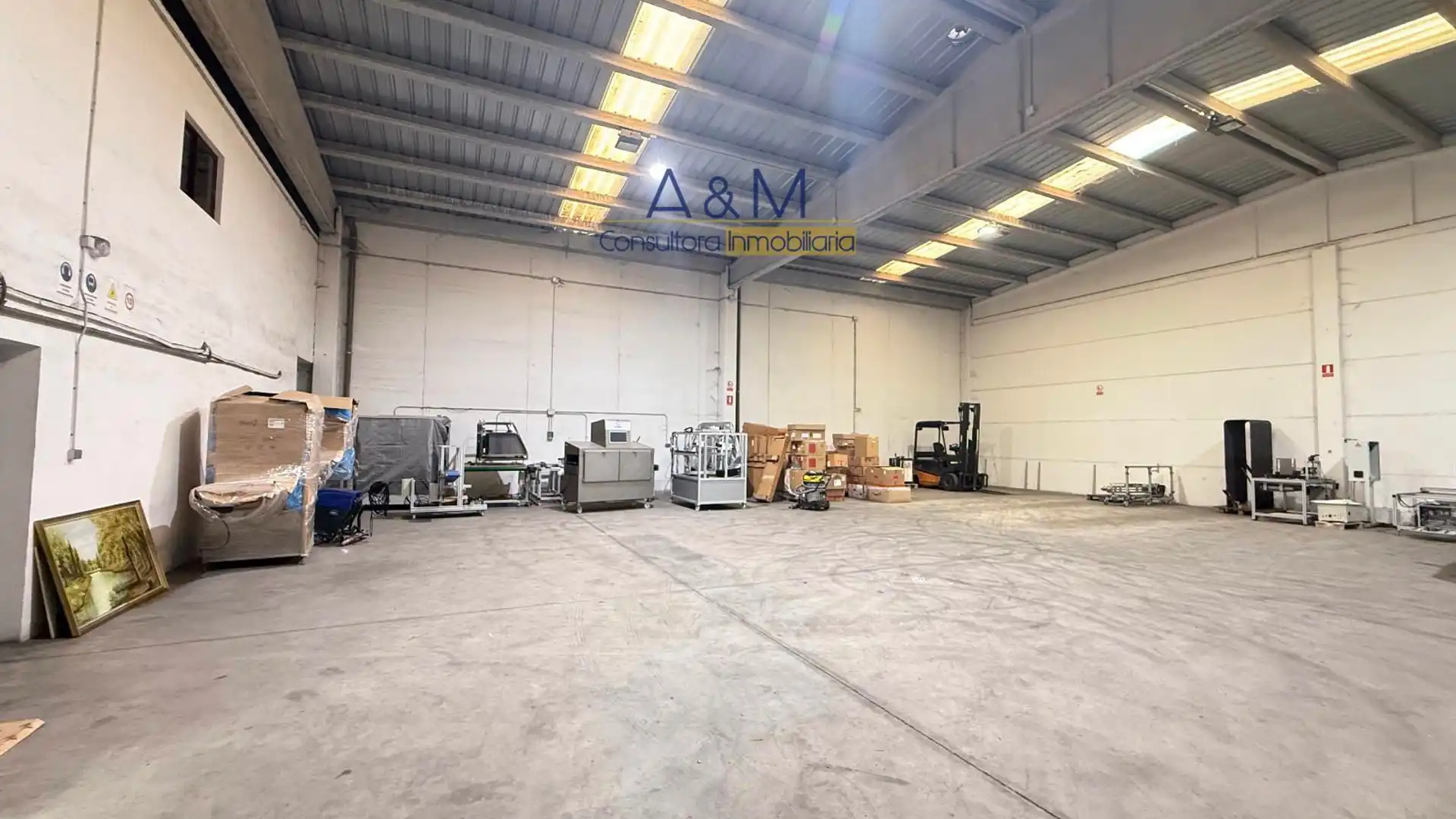 Nave industrial de alquiler en Cistérniga con Calefacción