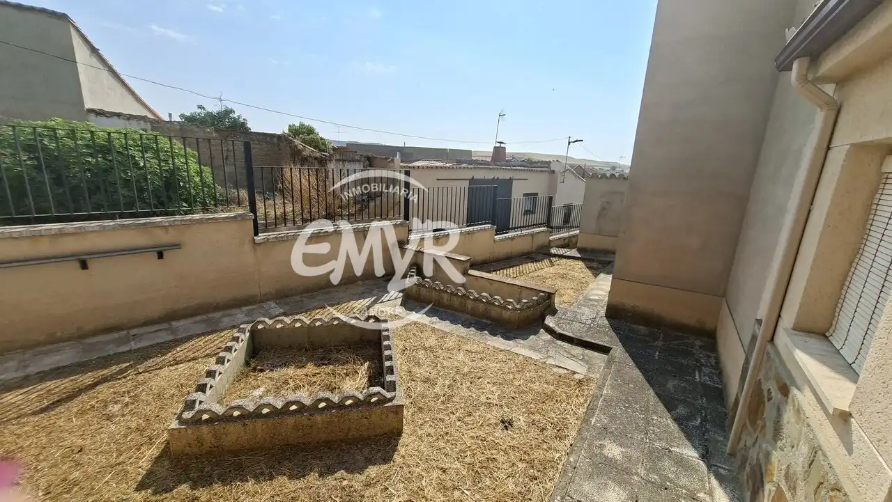 Casa o chalet en venta en Coreses con Calefacción y Jardín privado