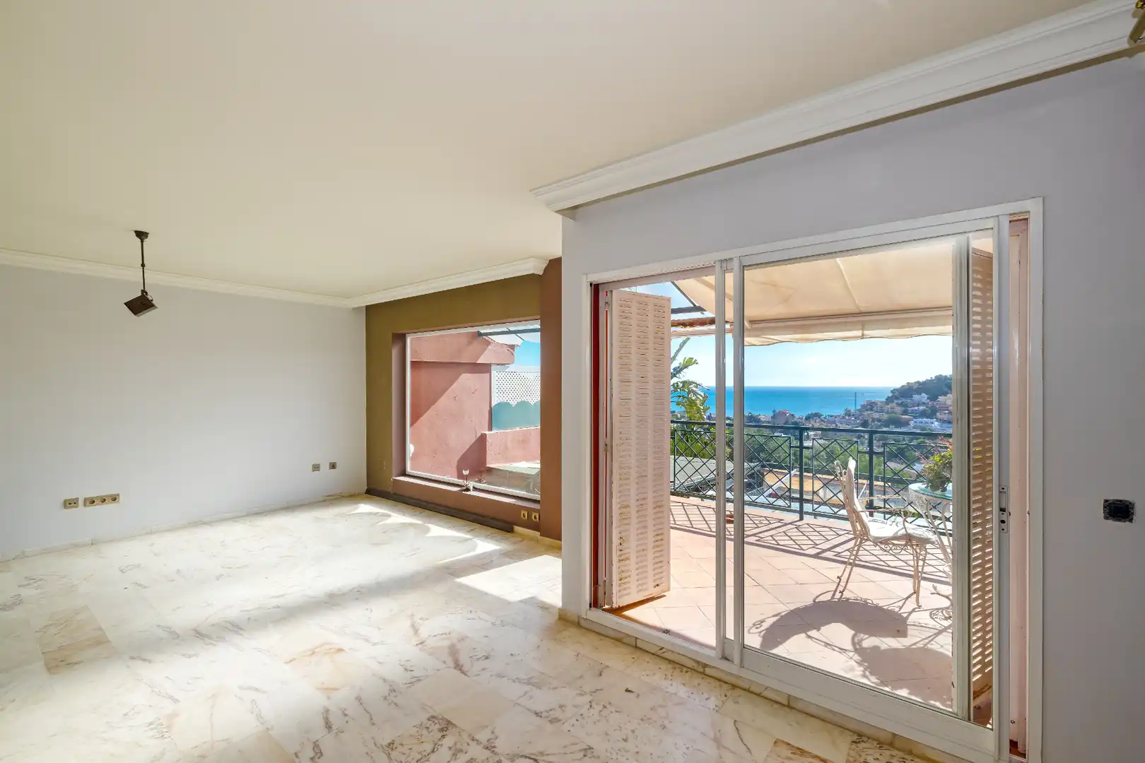 Dormitori de Casa adosada en venda en Málaga amb Aire condicionat, Calefacció i Jardí privat
