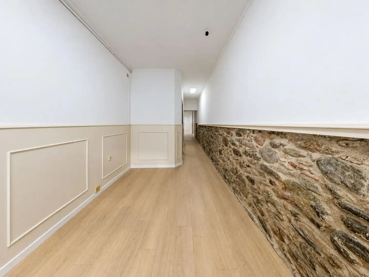Commercial properties for rent in Centre