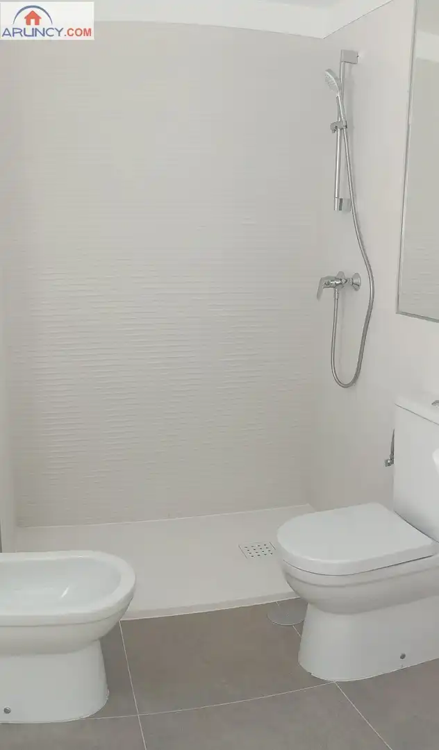 Adosado con piscina en venta en Entrenúcleos, imagen 29