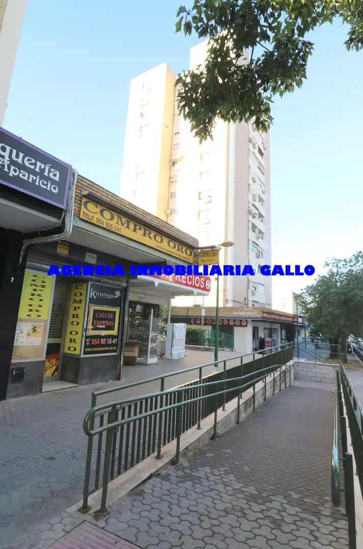 Commercial properties for sale in Sevilla  with Air Conditioner