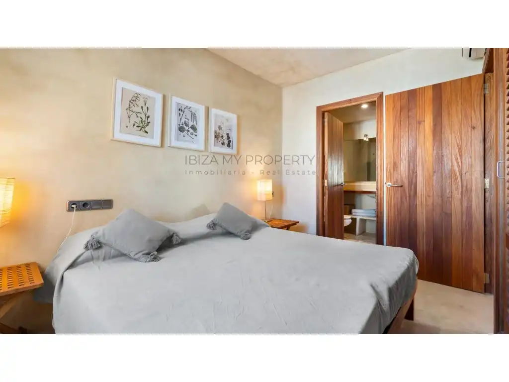 Dormitori de Apartament en venda en Formentera amb Aire condicionat, Terrassa i Moblat