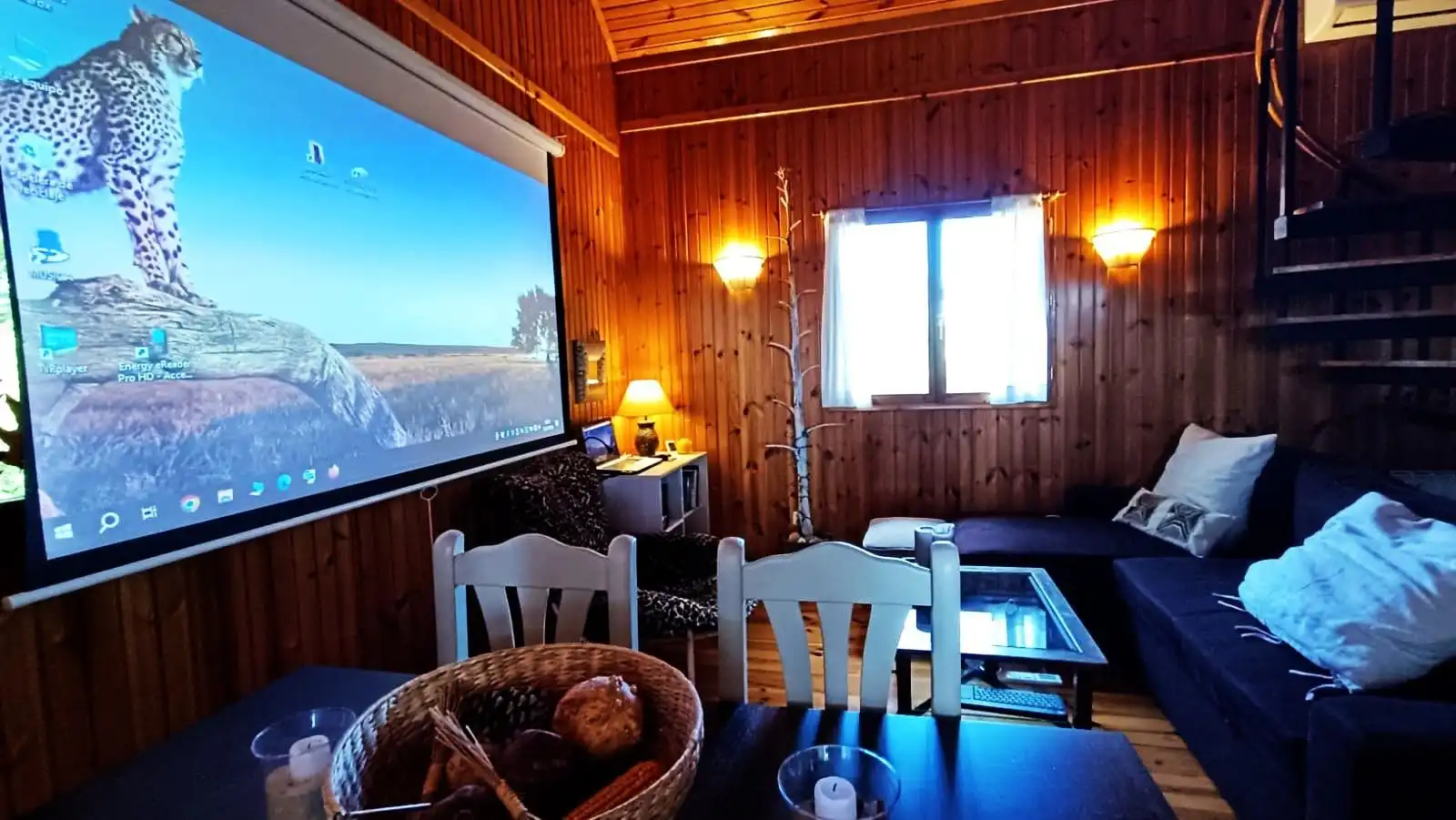 Sala d'estar de Casa o xalet en venda en Palacios del Pan amb Calefacció, Jardí privat i Terrassa