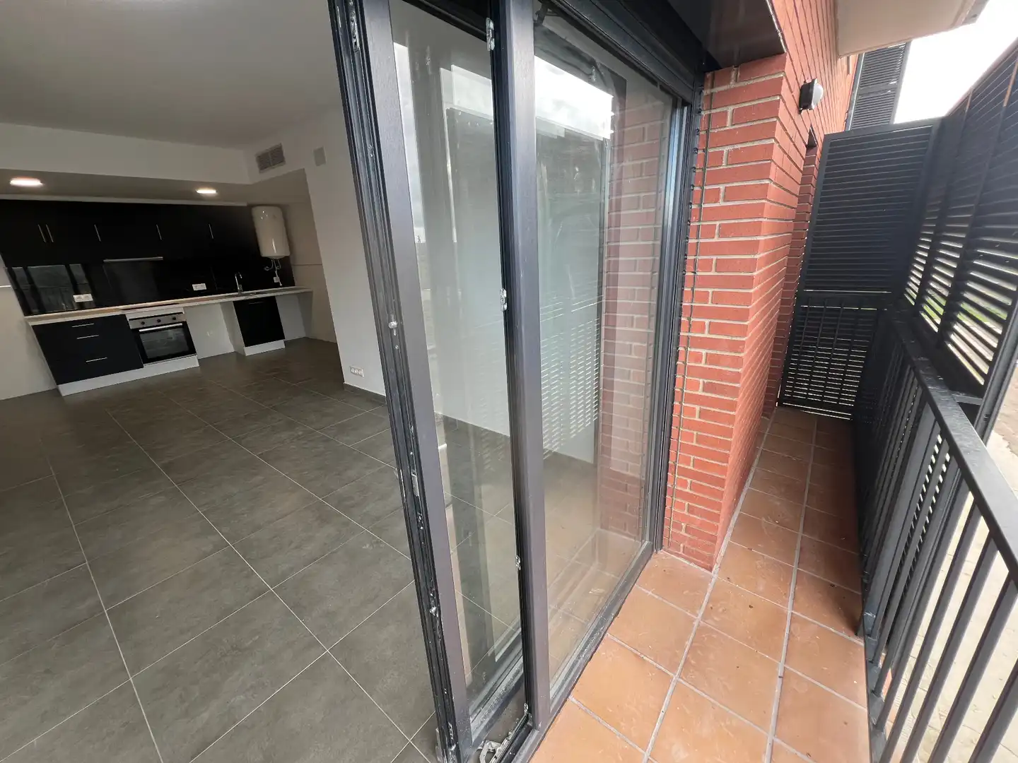 Wohnung zum Verkauf in La Fuliola mit Klimaanlage, Heizung und Abstellraum