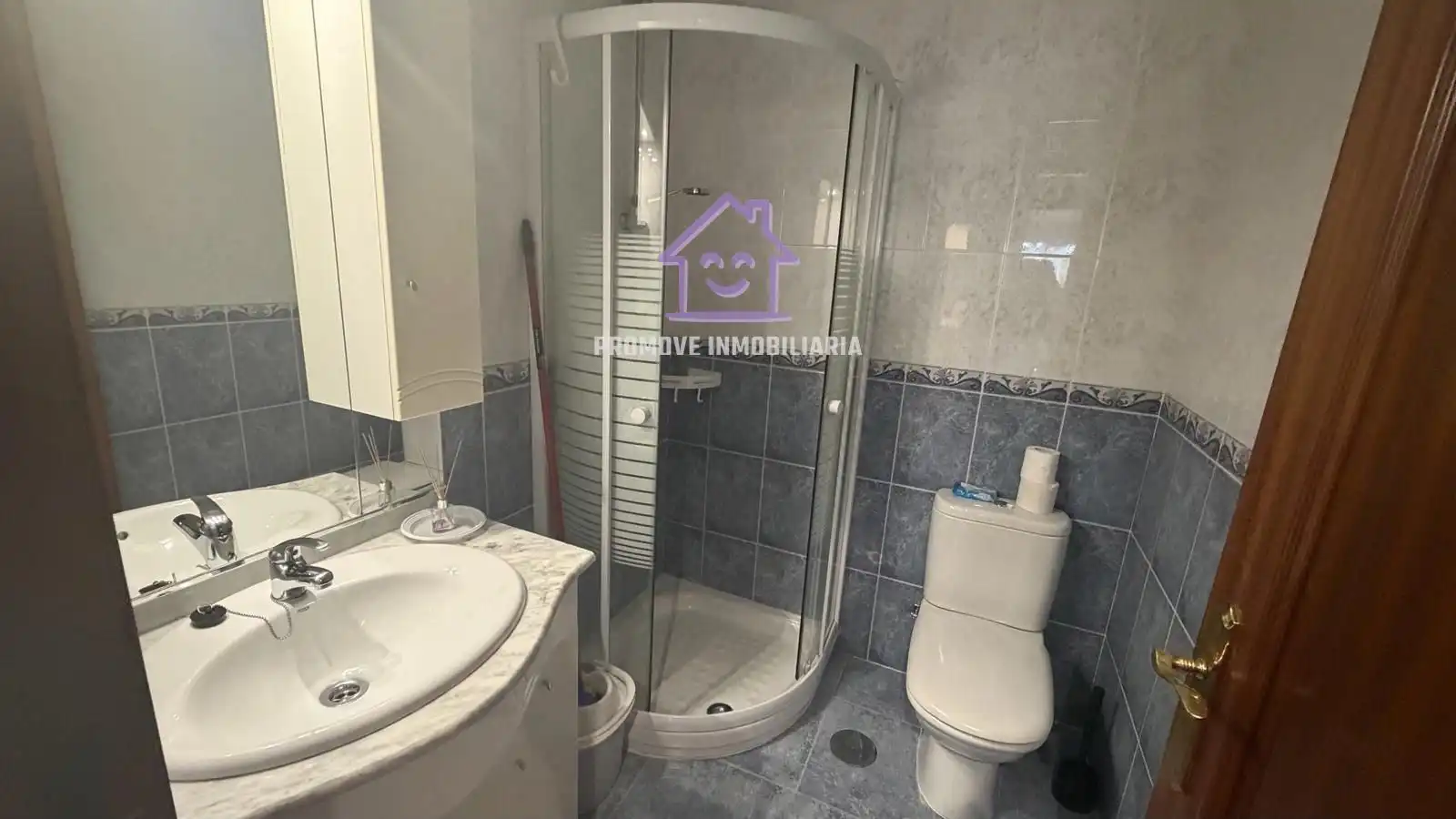 Bathroom of Flat for rent in Arteixo  with Heating, Storage room and Furnished