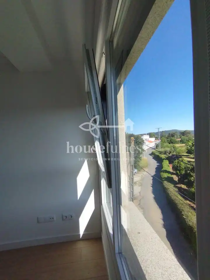 Terraza de Apartamento de alquiler en Ferrol con Calefacción, Trastero y Amueblado