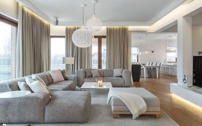 Living room of Flat for sale in  Madrid Capital