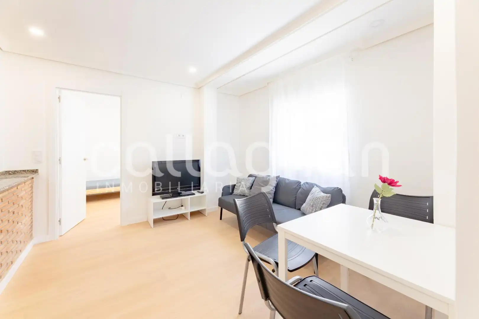 Living room of Flat for rent in Valencia  with Furnished
