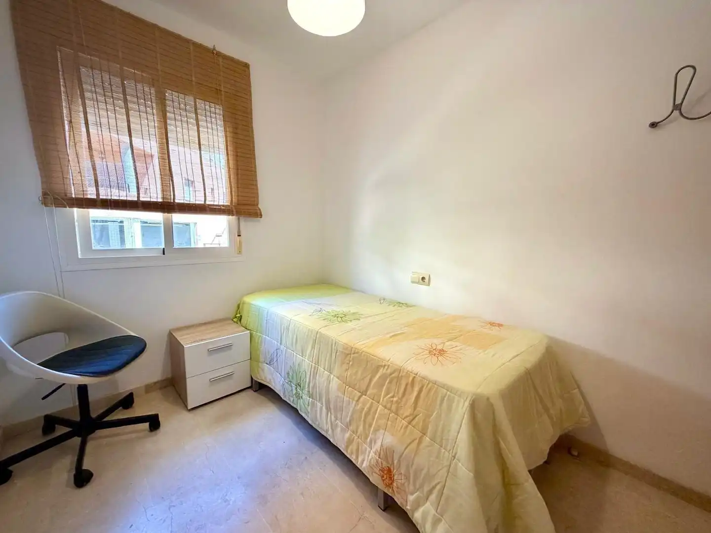 Habitación de Piso en venta en Benalmádena con Aire acondicionado, Jardín privado y Terraza