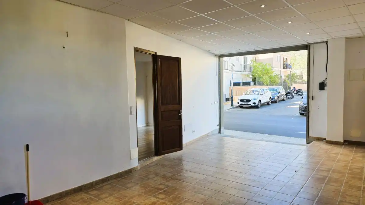 Geschaftsraum zur Miete in Sóller