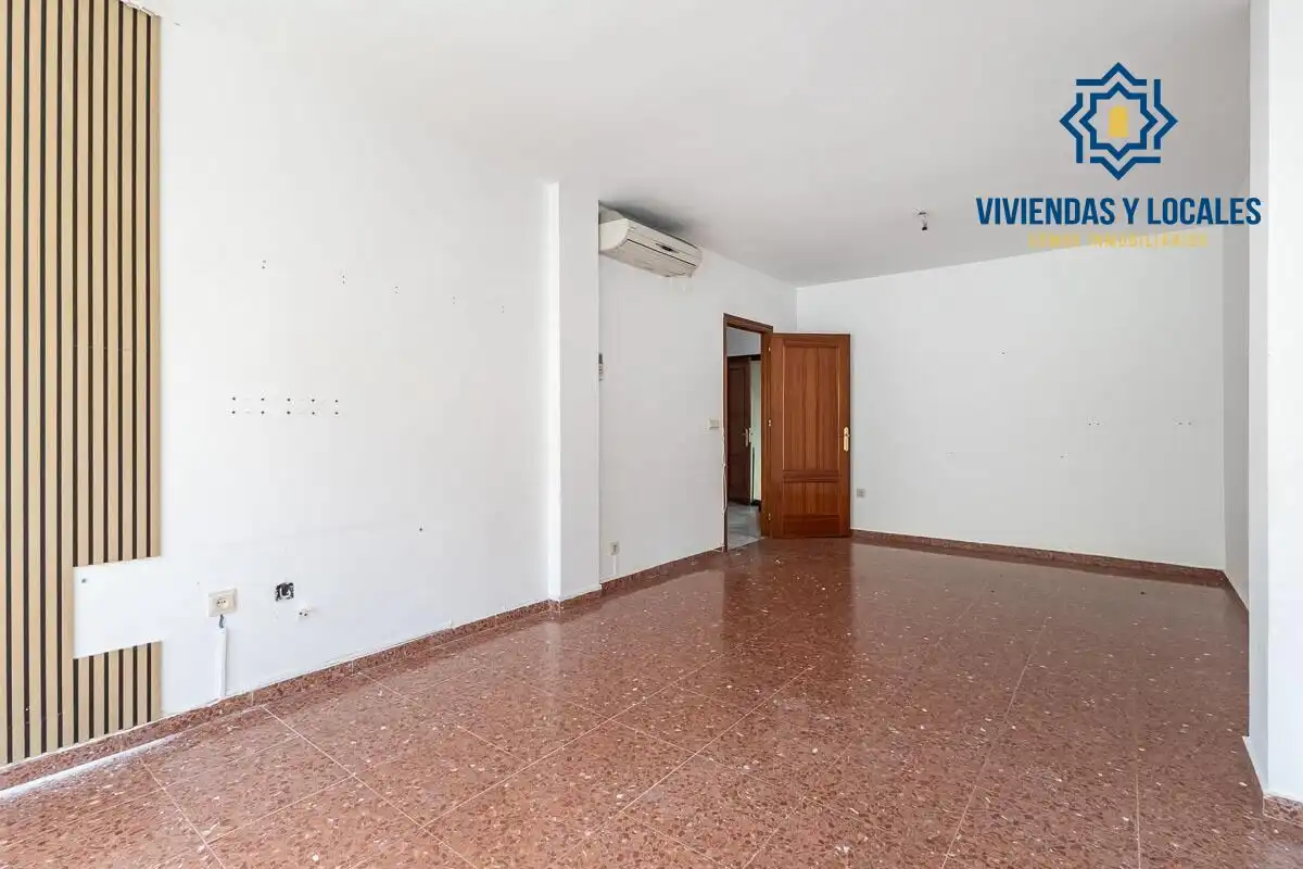 Reihenhaus zum Verkauf in Huétor Vega, imagen 3