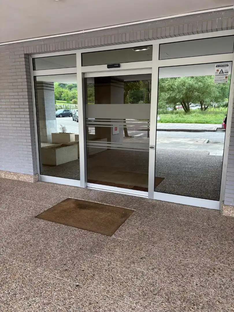 Piso en venta en Oviedo  con Calefacción, Parquet y Trastero