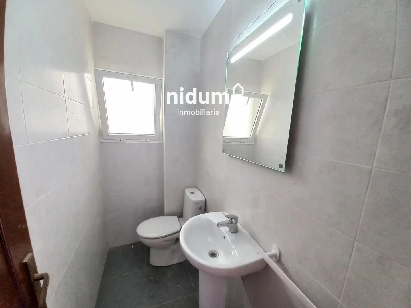 Bathroom of Flat for sale in Canals  with Terrace and Balcony