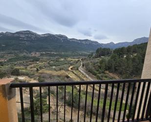 Vista exterior de Casa o xalet en venda en Paüls amb Aire condicionat i Balcó