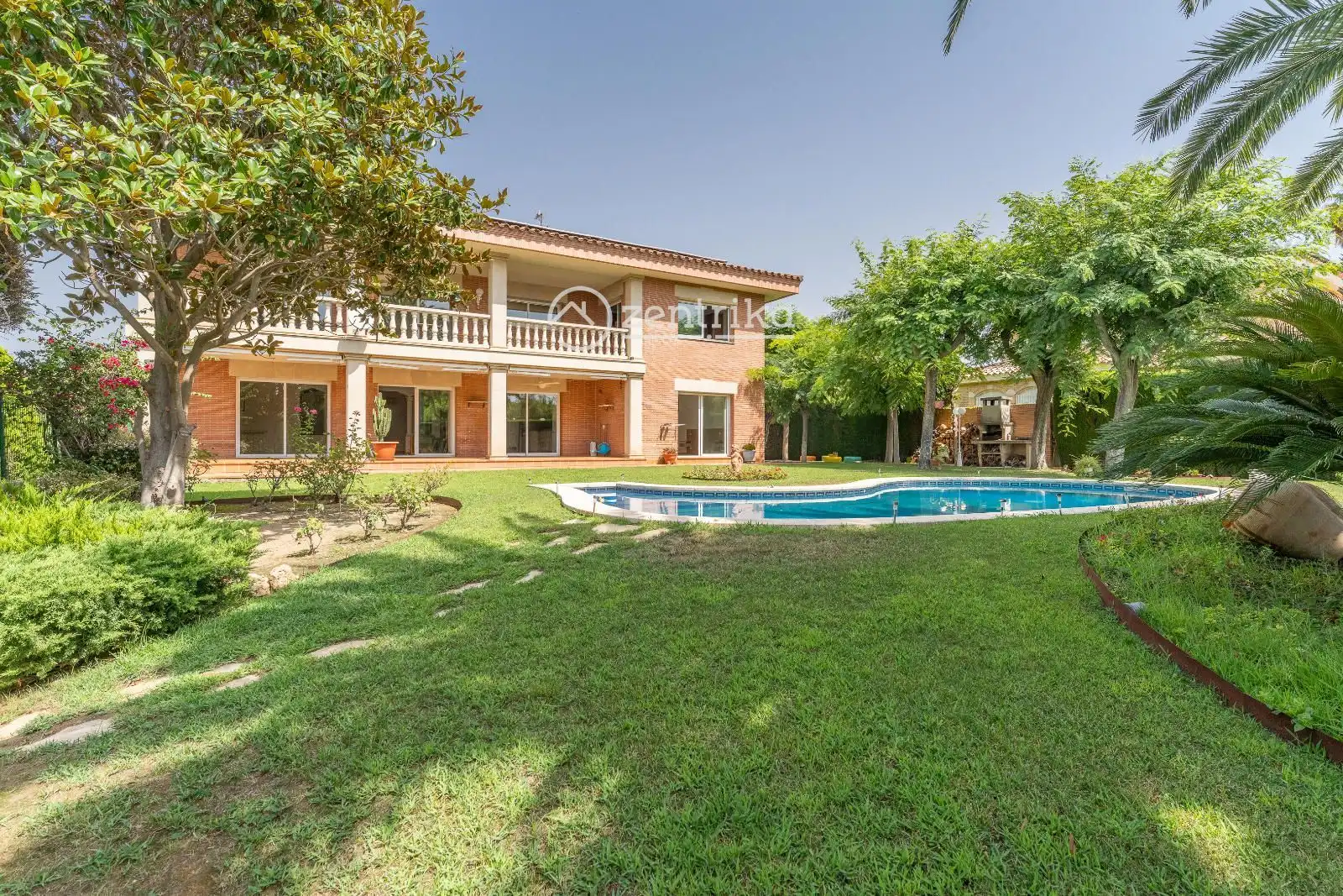 Garden of Houses for sale in Cambrils  with Air Conditioner, Heating and Storage room
