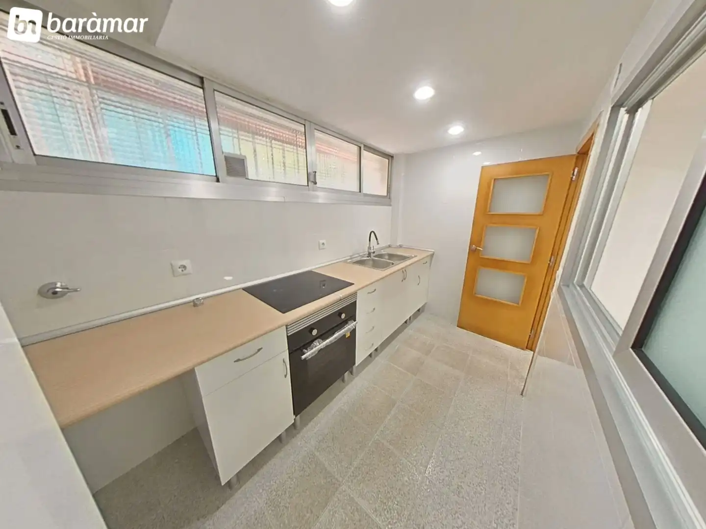 Kitchen of Apartments for sale in El Vendrell  with Terrace, Oven and Washing machine