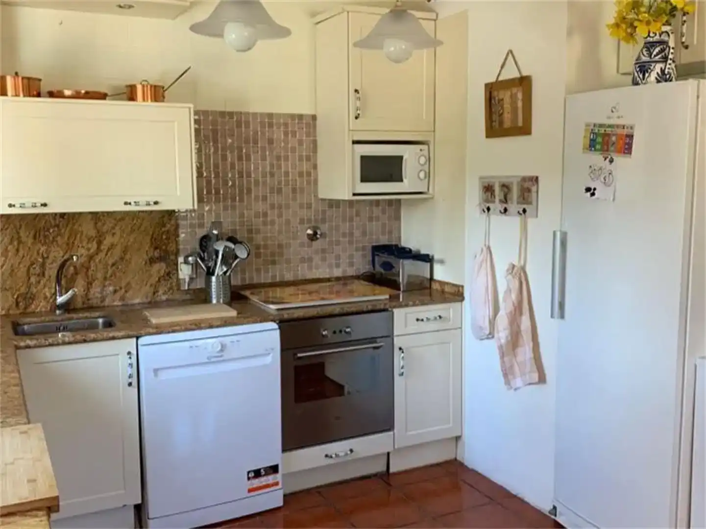 Cocina de Casa o chalet en venta en Hortigüela con Jardín privado, Parquet y Trastero