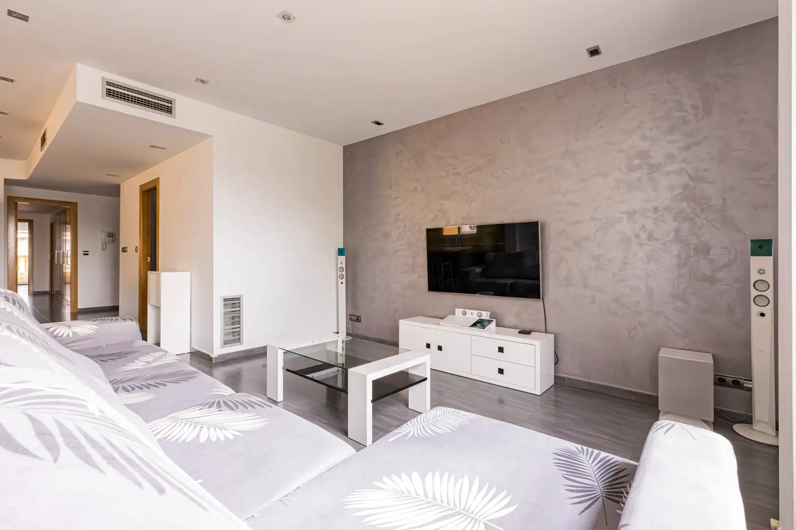 Sala de estar de Casa adosada en venta en Murcia con Aire acondicionado, Terraza y Trastero