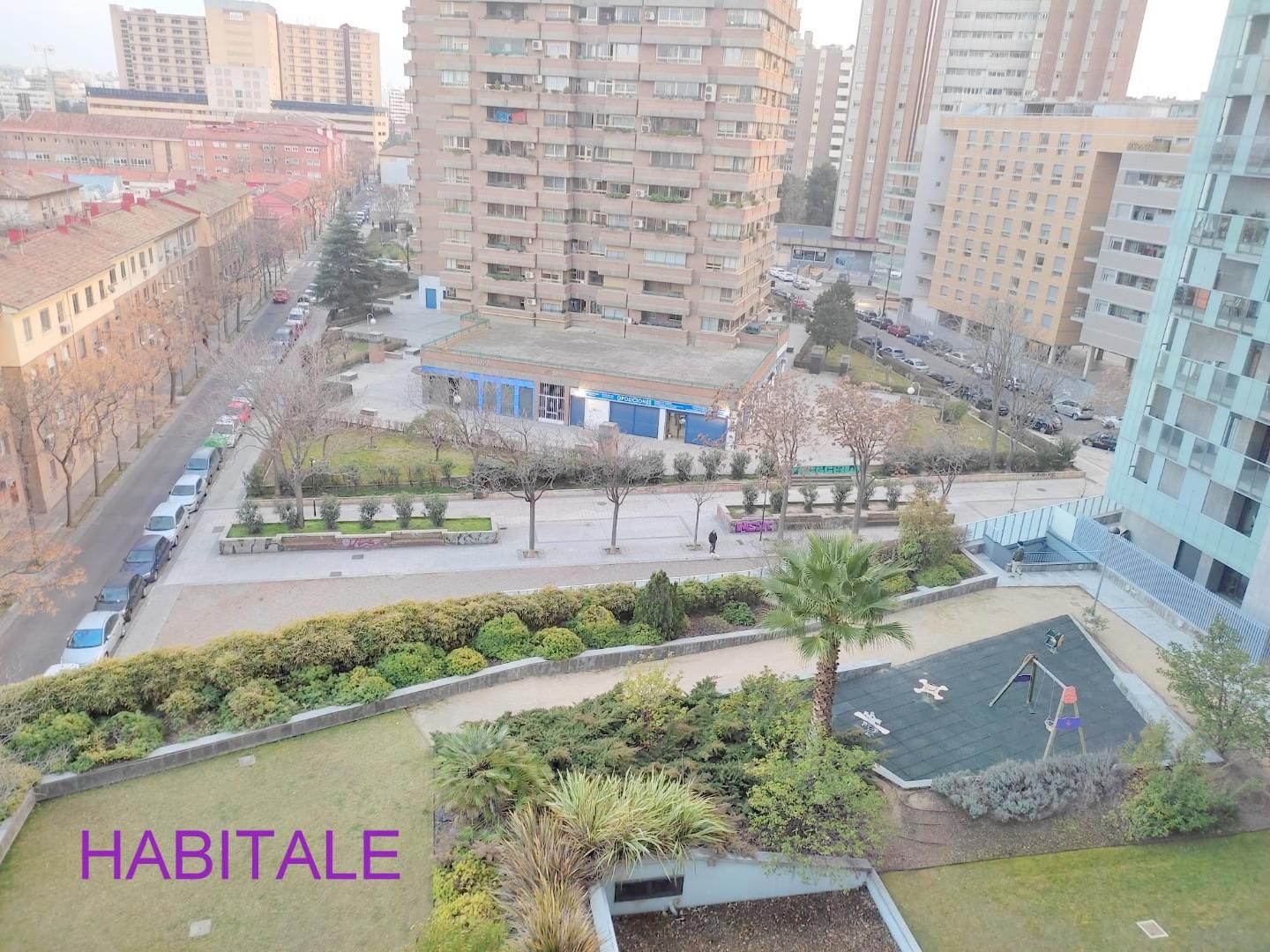 Vista exterior de Piso de alquiler en  Zaragoza Capital con Terraza y Trastero