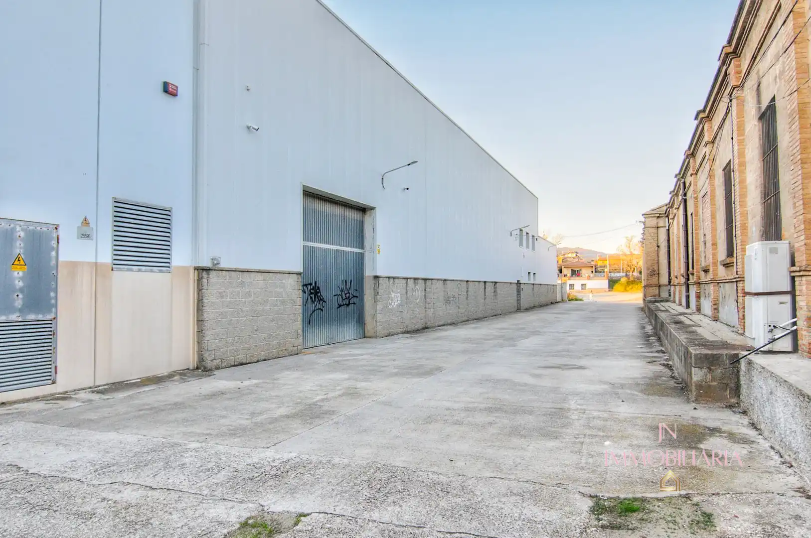 Vista exterior de Nave industrial en venta en Piera