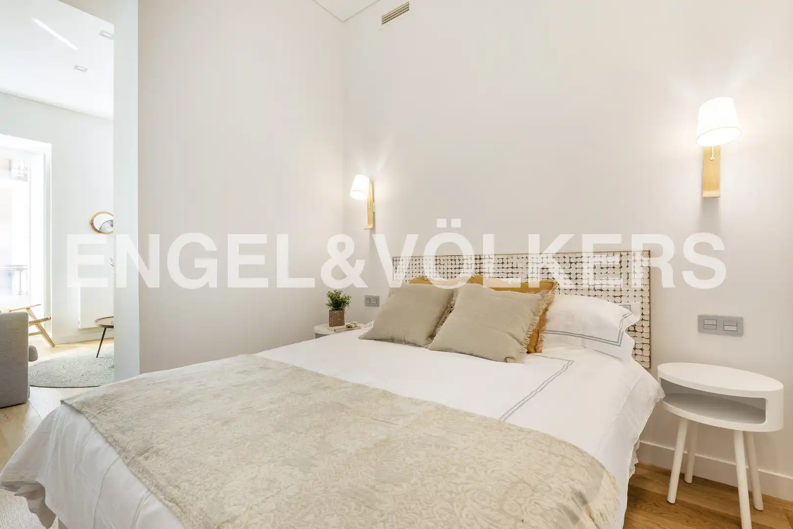 Habitación de Apartamento de alquiler en Madrid con Aire acondicionado, Calefacción y Amueblado